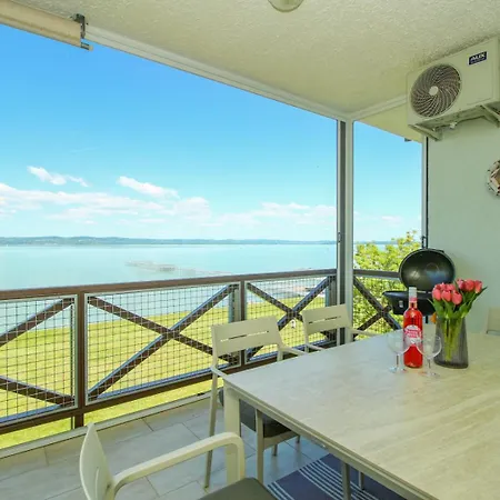 Lejlighed 992 - Balatonoszoedoen Koezvetlen Vizparti, Teljes Panoramas Balatonoszod